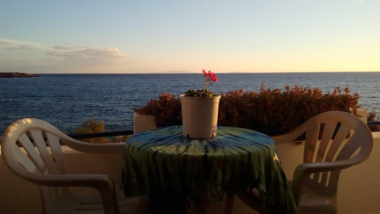 Taverna Akrogiali Loutro Exteriör bild